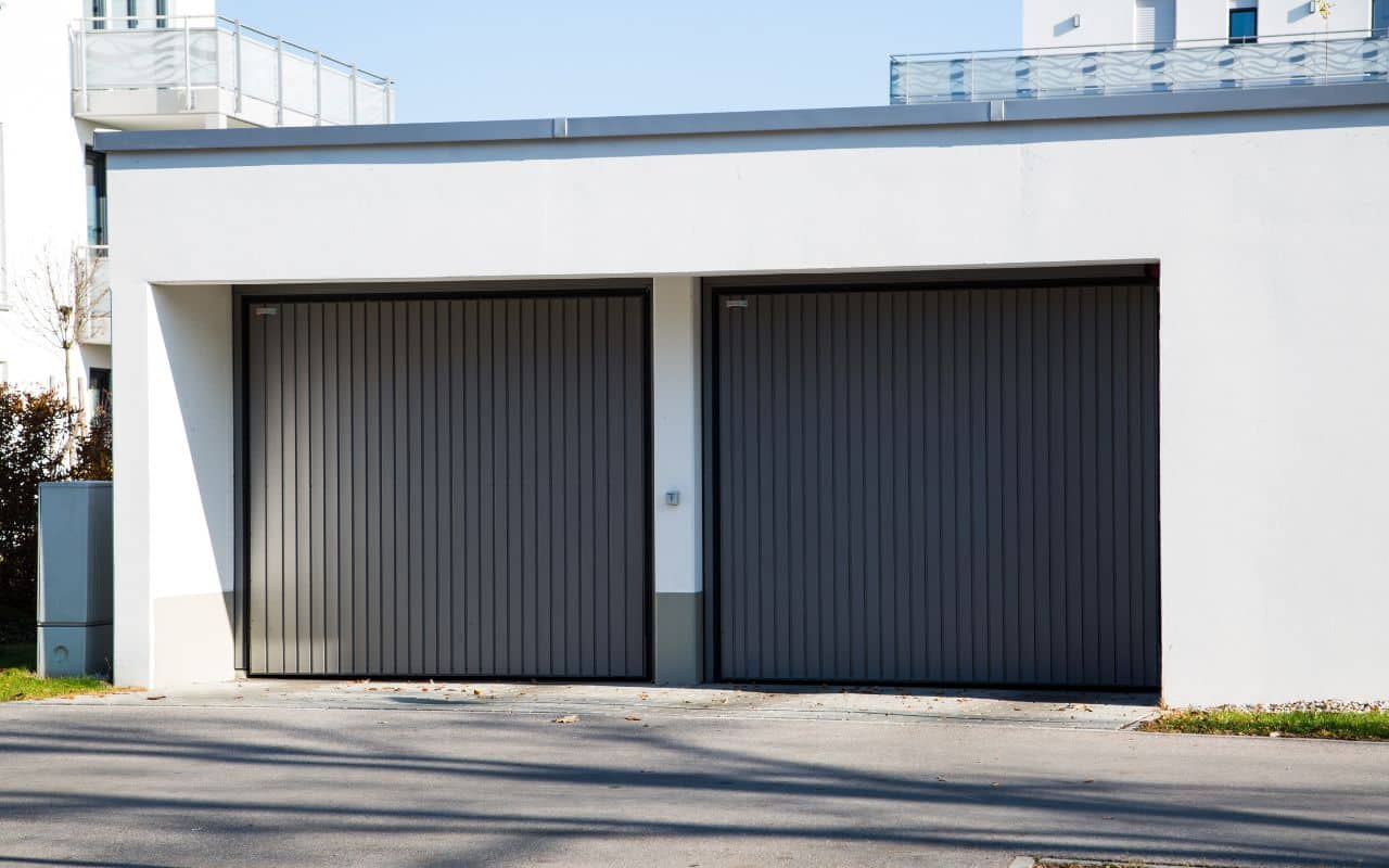 Kansas City garage door repair news